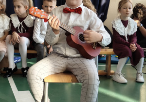 Dzieci z Oddziału Przedszkolnego zaprosiły Babcie i Dziadków