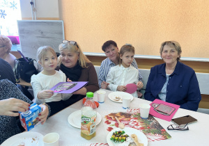 Herbatka dla Babci i Dziadka w 1B