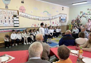 Herbatka dla Babci i Dziadka w 1B