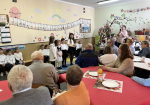 Herbatka dla Babci i Dziadka w 1B
