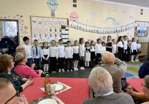 Herbatka dla Babci i Dziadka w 1B