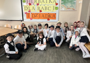 Herbatka dla Babci i Dziadka w 1B