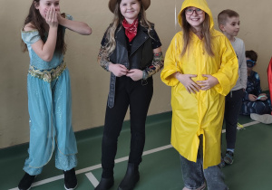 Zabawa karnawałowa dla klas 0–3 i dyskoteka klas starszych