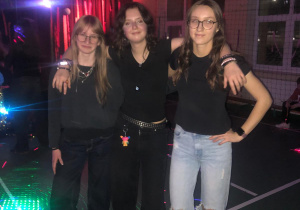 Zabawa karnawałowa dla klas 0–3 i dyskoteka klas starszych