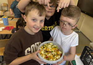 Zdrowo, kolorowo i bardzo smacznie w klasie 2a!