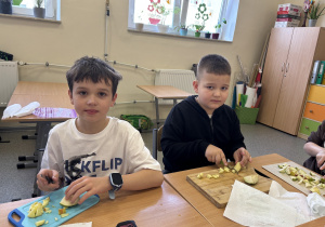 Zdrowo, kolorowo i bardzo smacznie w klasie 2a!