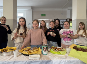 Smakowity kiermasz dla Lilianki