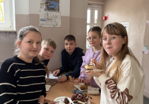 Smakowity kiermasz dla Lilianki