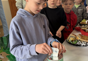 Smakowity kiermasz dla Lilianki