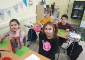 Oliwia, Maja, Nikola i Wojtek- mocna 4.