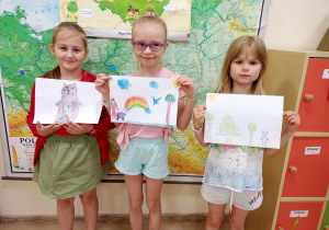 Pola, Ania i Aleksandra prezentują swoje ilustracje