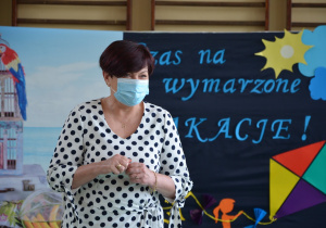Zakończenie roku szkolnego w klasie VIA - pani Ilona Skipor Burmistrz Miasta Brzeziny