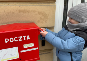 Pierwszaki wysyłają świąteczne kartki