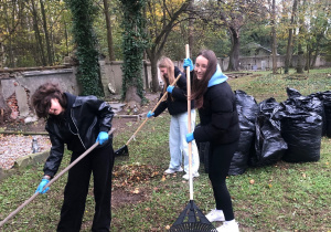 Trójkowe "Porządki z historią"