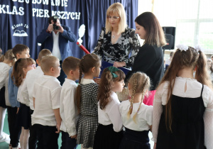 Ślubowanie uczniów klas pierwszych