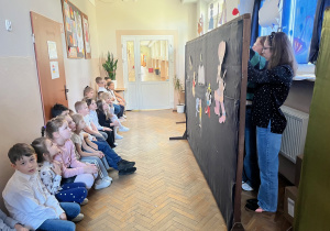 Pasowanie pierwszaków na czytelników