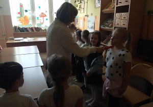 Pasowanie pierwszaków na czytelników